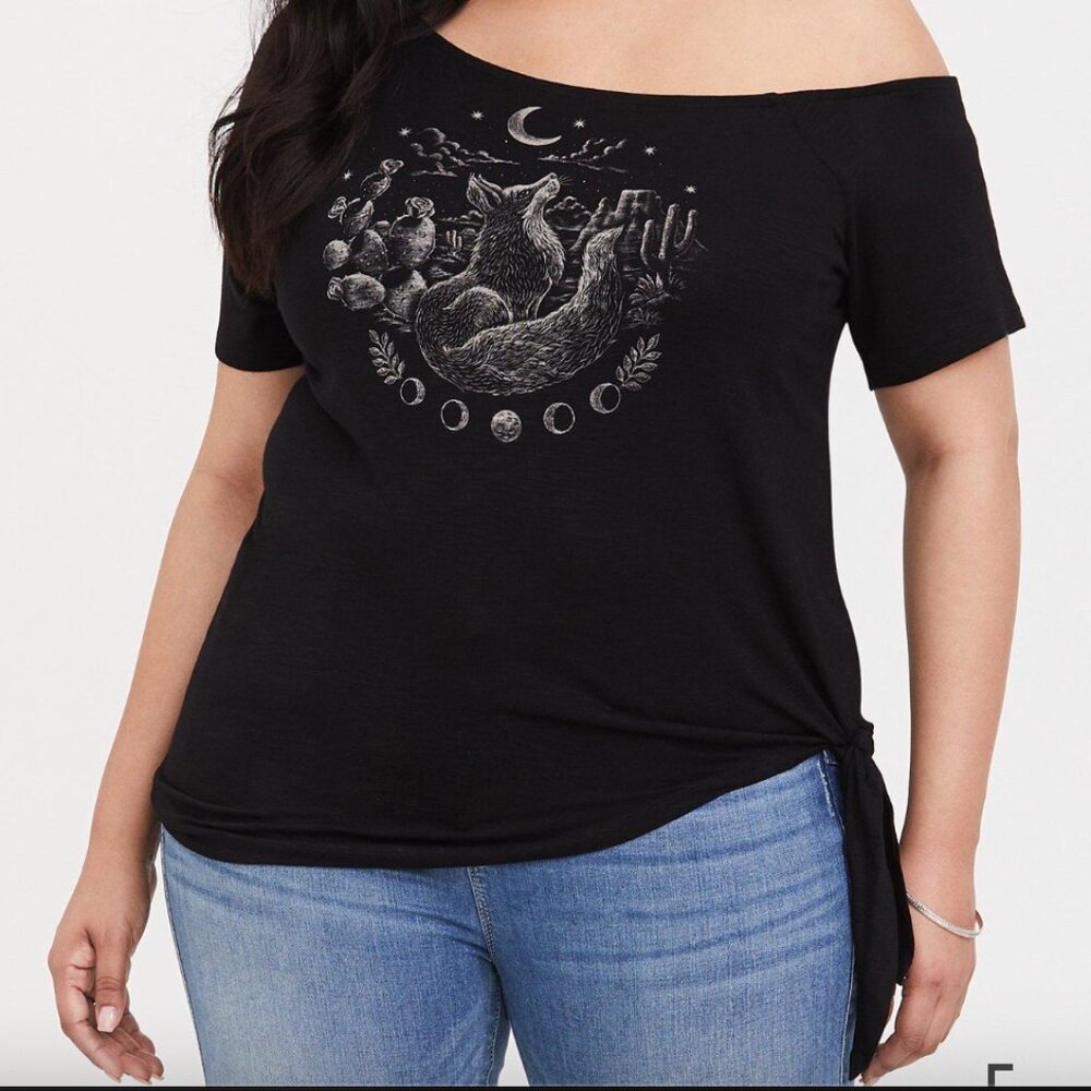 Torrid Black Short Sleeve Tee with Moonlit Fox Design